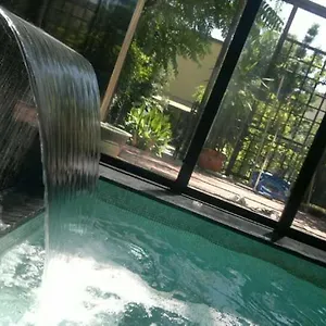 La Casa Con Piscina Riscaldata Interna Anna Luxury Garden Appartement