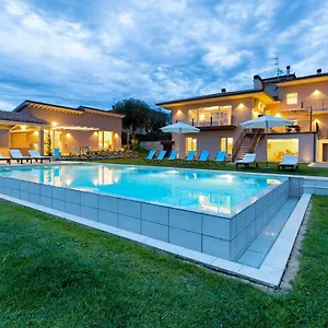 Vakantiehuis Luxury Spaccasole Su Cortona - Sauna & Infinity Pool, Foiano Della Chiana
